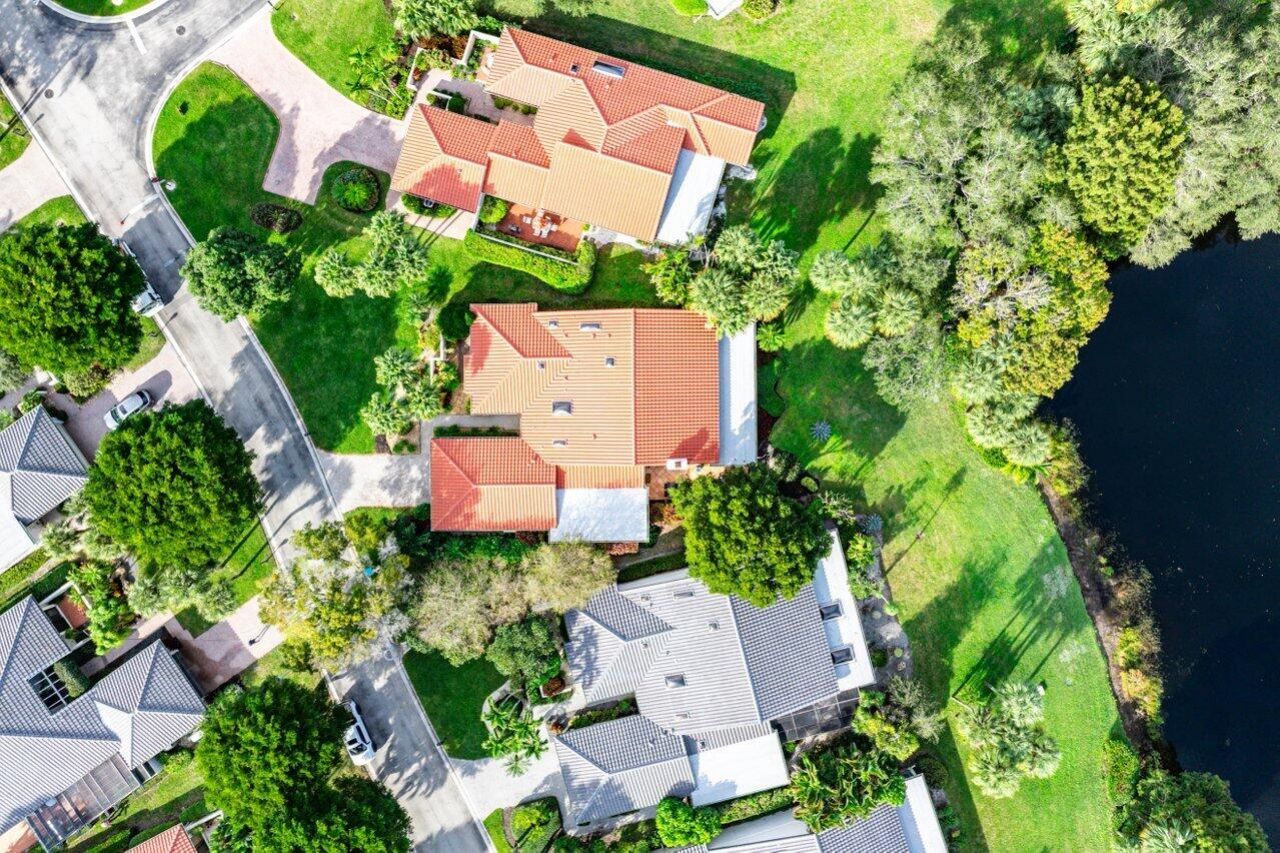 18 Bristol Lane, Boynton Beach, FL 33436 Photo