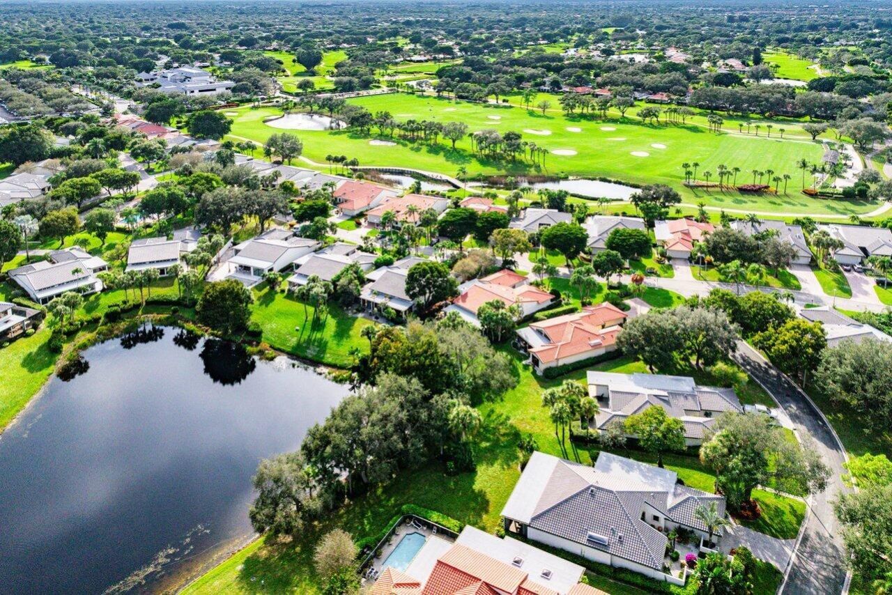 18 Bristol Lane, Boynton Beach, FL 33436 Photo