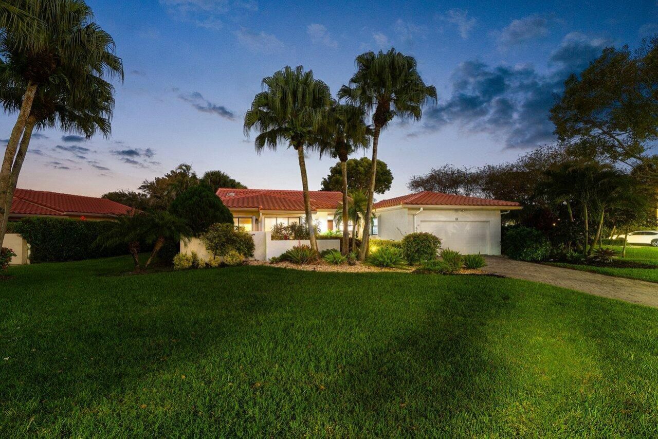 18 Bristol Lane, Boynton Beach, FL 33436 Photo