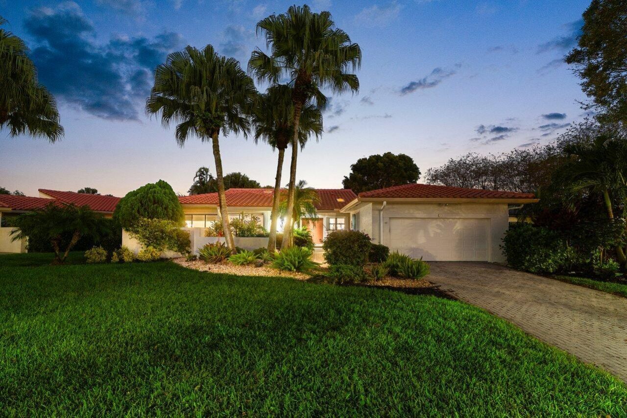 18 Bristol Lane, Boynton Beach, FL 33436 Photo