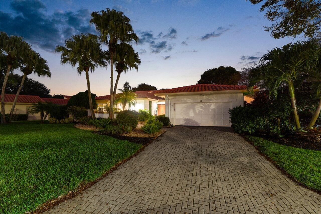 18 Bristol Lane, Boynton Beach, FL 33436 Photo