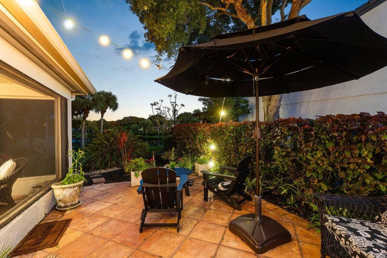 18 Bristol Lane, Boynton Beach, FL 33436 Photo