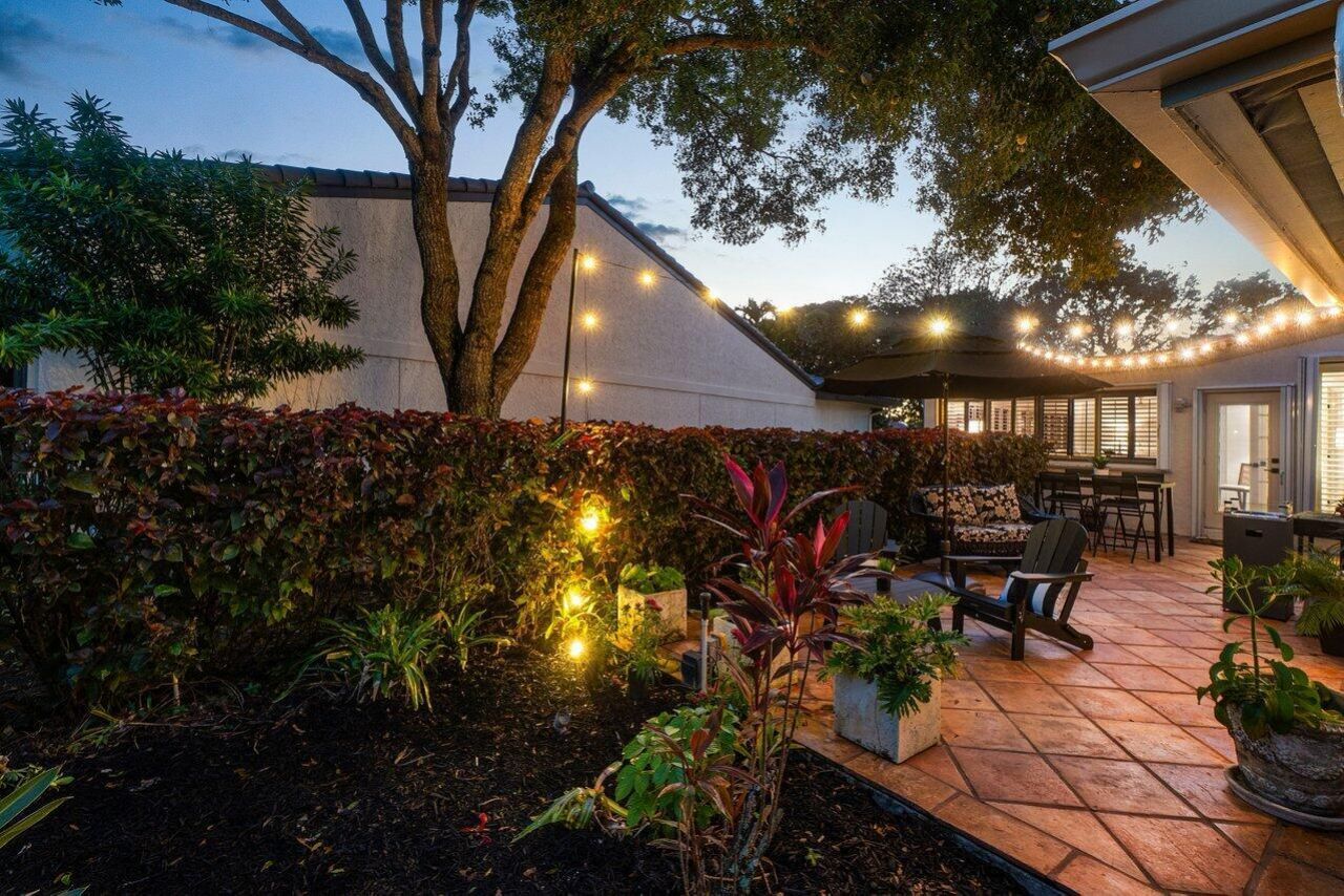 18 Bristol Lane, Boynton Beach, FL 33436 Photo