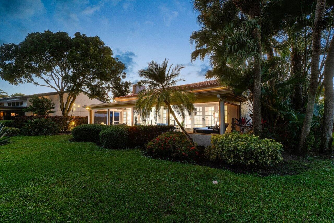 18 Bristol Lane, Boynton Beach, FL 33436 Photo