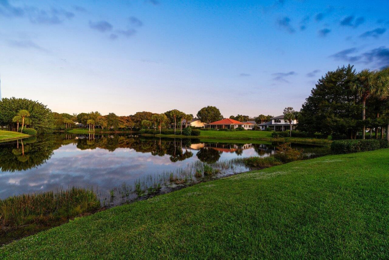 18 Bristol Lane, Boynton Beach, FL 33436 Photo