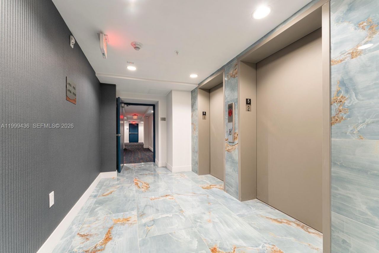 1850 Monroe St, Unit 409, Hollywood, FL 33020 Photo