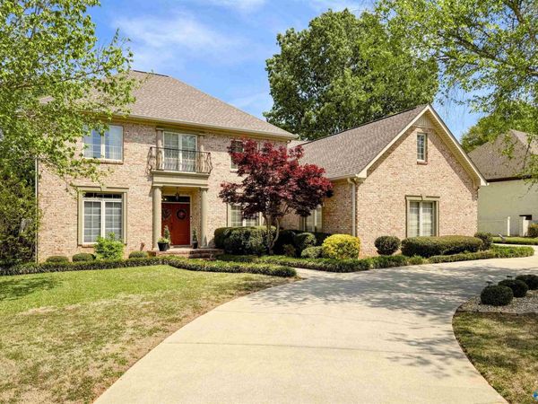 2704 Applewood Circle SE, Decatur, AL 35603