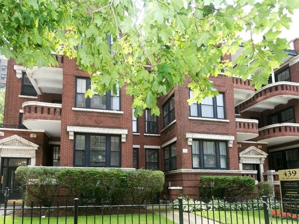 439 W Melrose Street , Unit 1B, Chicago, IL 60657