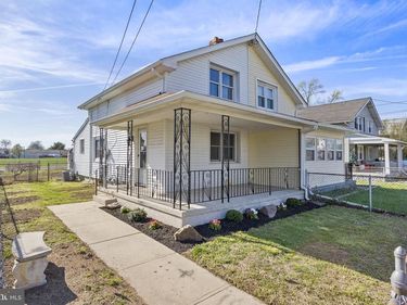 418 HULME STREET, BURLINGTON, NJ 08016