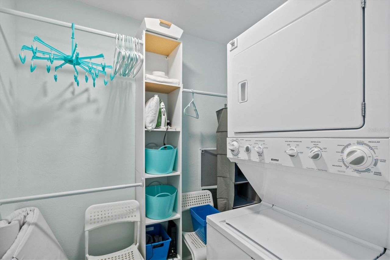 2084 Grove Street, Unit B, Sarasota, FL 34239 Photo