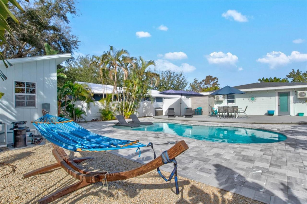 2084 Grove Street, Unit B, Sarasota, FL 34239 Photo