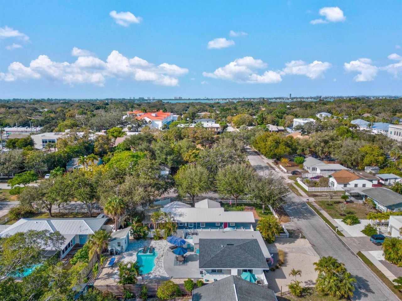 2084 Grove Street, Unit B, Sarasota, FL 34239 Photo