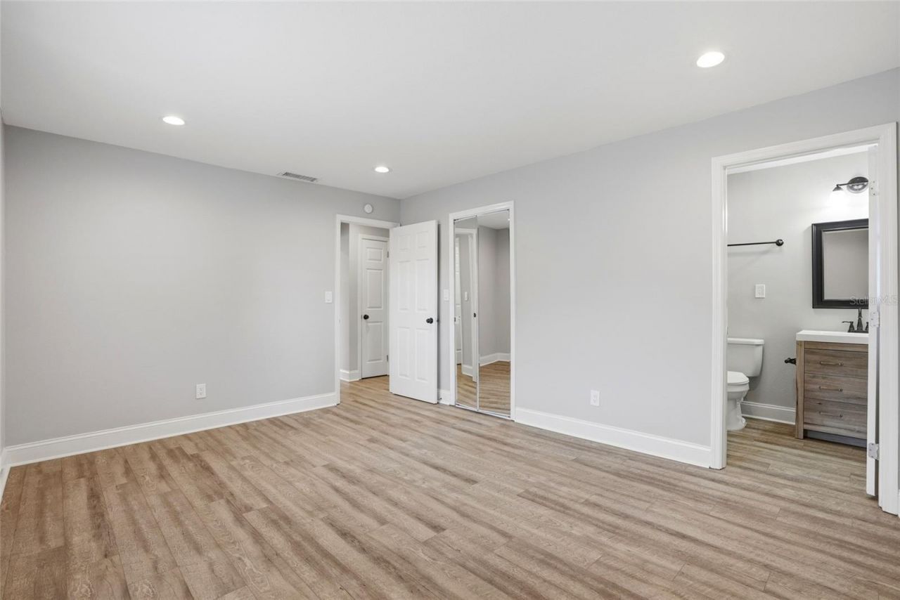 6460 33rd Avenue N, Saint Petersburg, FL 33710 Photo