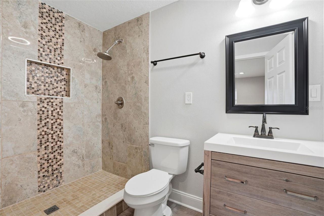 6460 33rd Avenue N, Saint Petersburg, FL 33710 Photo