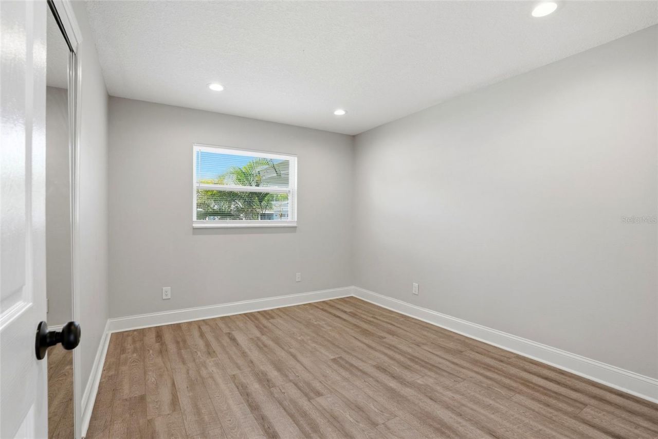 6460 33rd Avenue N, Saint Petersburg, FL 33710 Photo