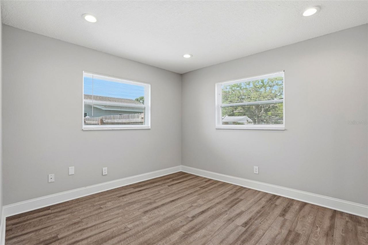 6460 33rd Avenue N, Saint Petersburg, FL 33710 Photo