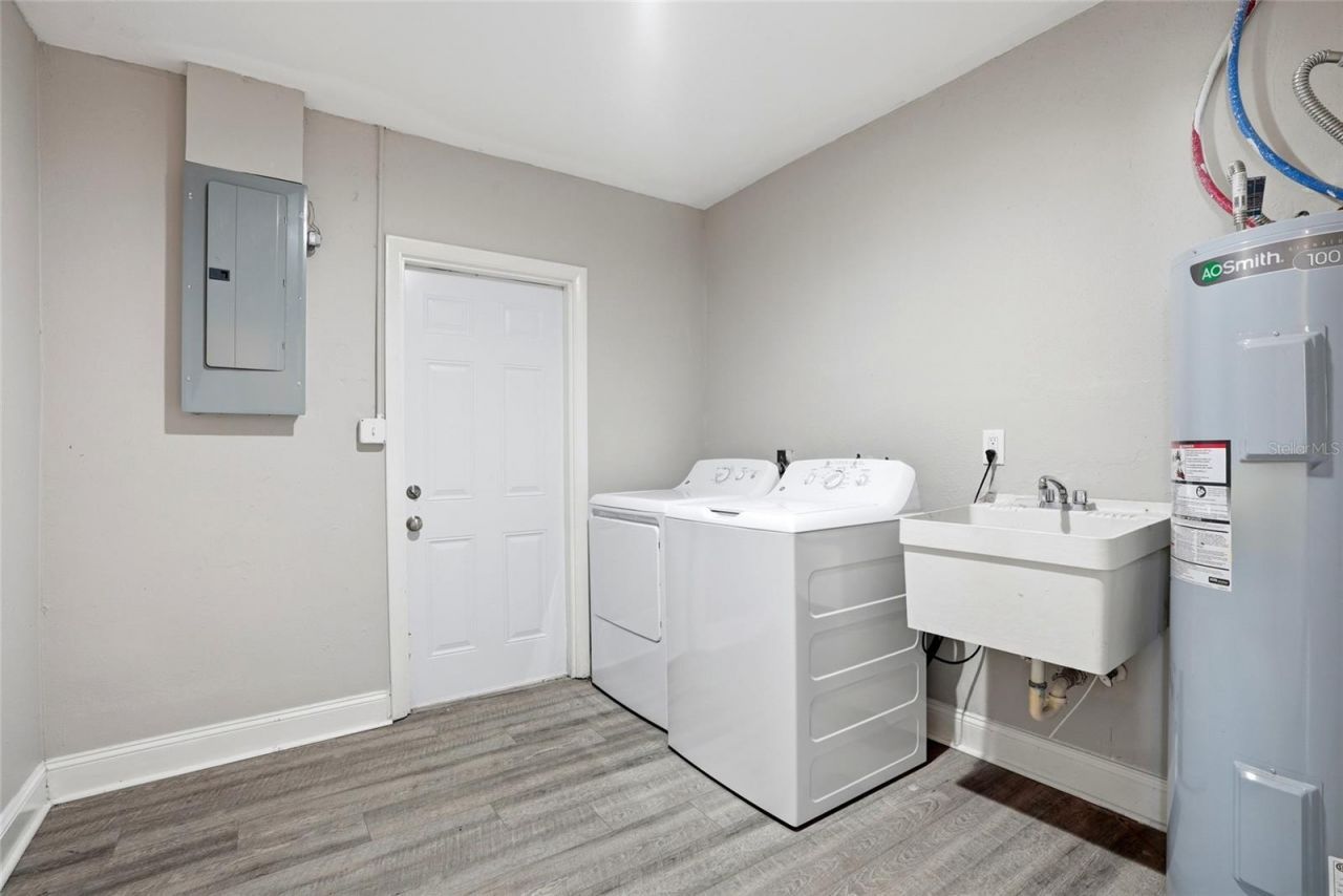 6460 33rd Avenue N, Saint Petersburg, FL 33710 Photo