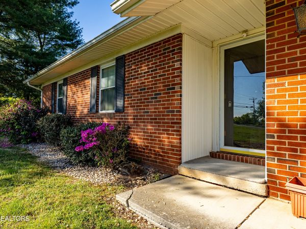 807 Marcaro Lane, Maryville, TN 37801