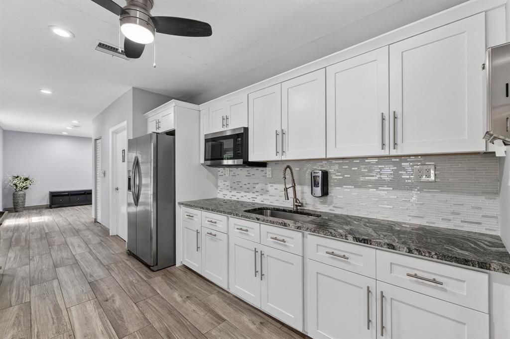 3499 Oaks Way, Unit 105, Pompano Beach, FL 33069 Photo