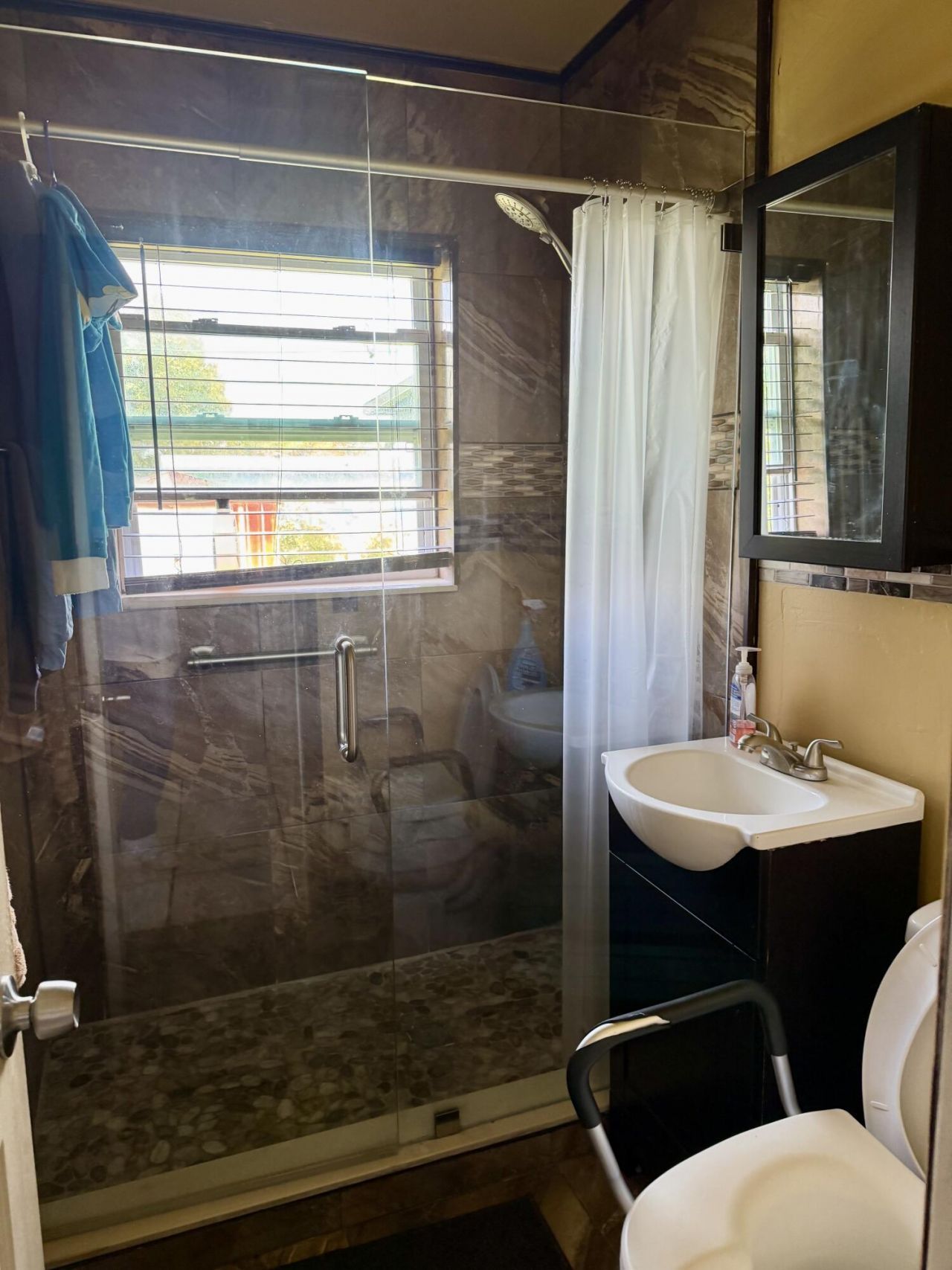 1004 NW 12th Street, Fort Lauderdale, FL 33311 Photo