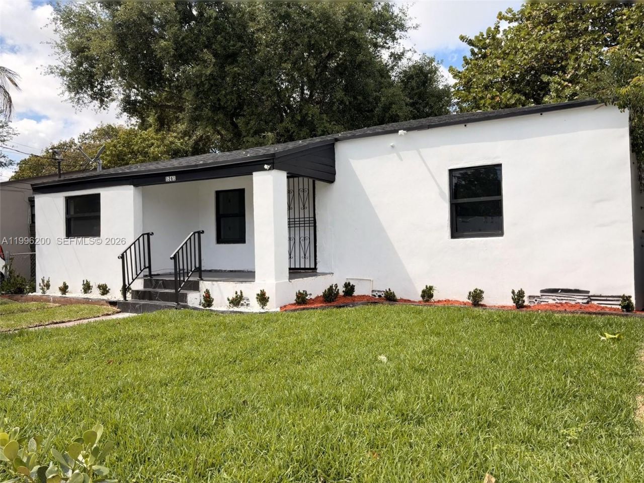 1261 NW 45th St, Miami, FL 33142 Photo
