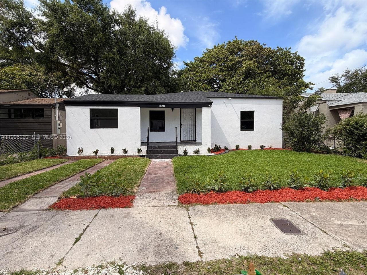 1261 NW 45th St, Miami, FL 33142 Photo