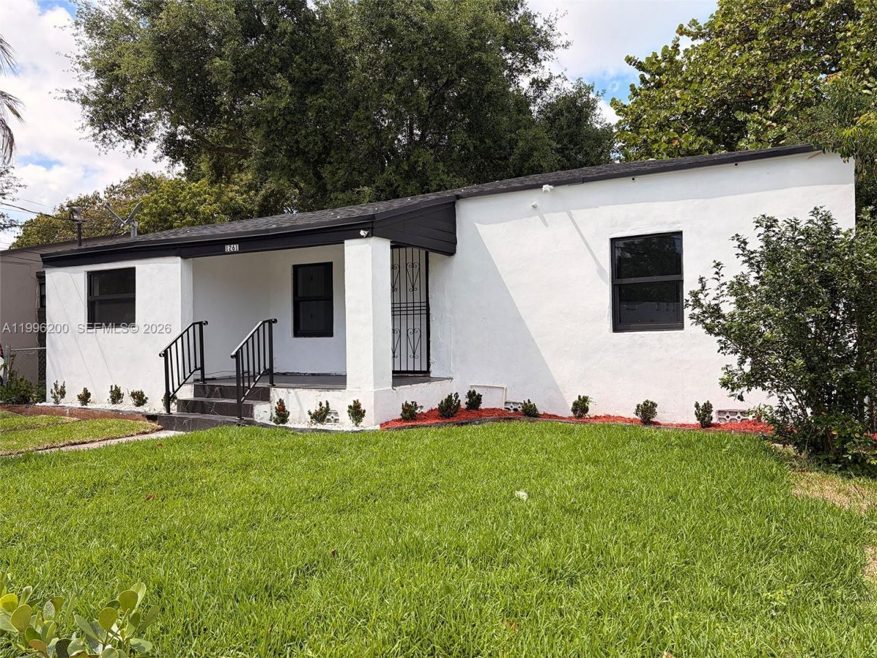 1261 NW 45th St, Miami, FL 33142 Photo