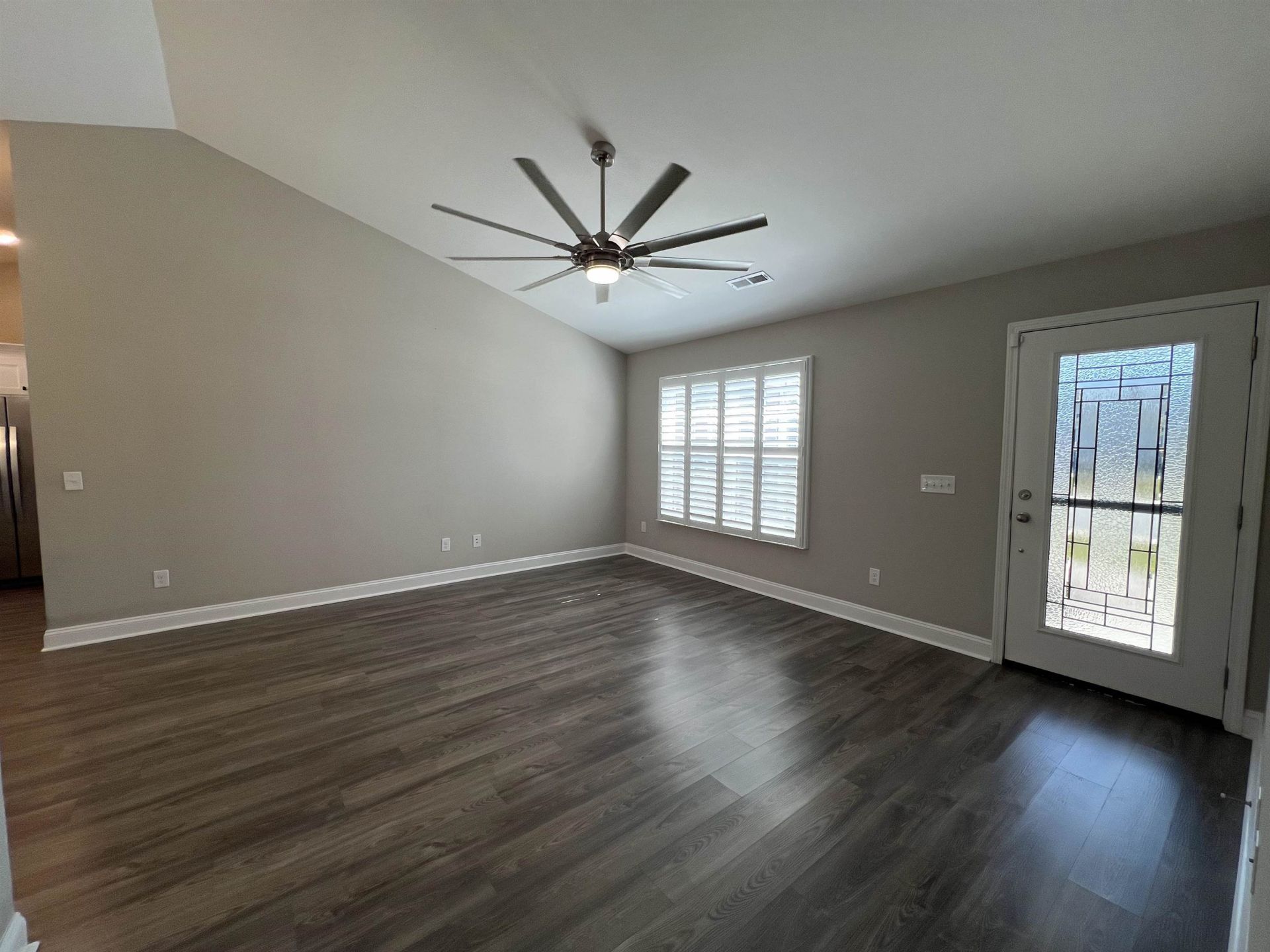 3120 Belgrove Ln. Photo 4