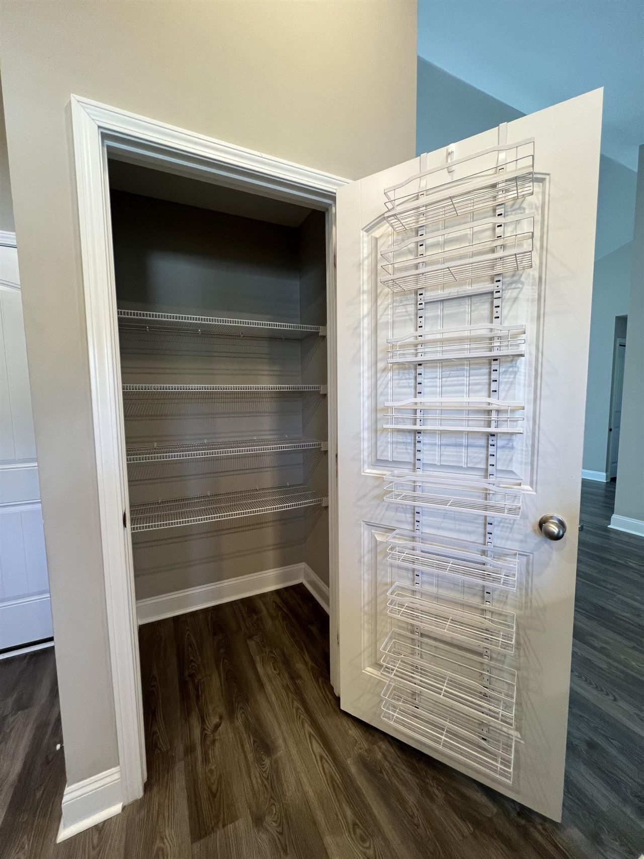 3120 Belgrove Ln. Photo 8