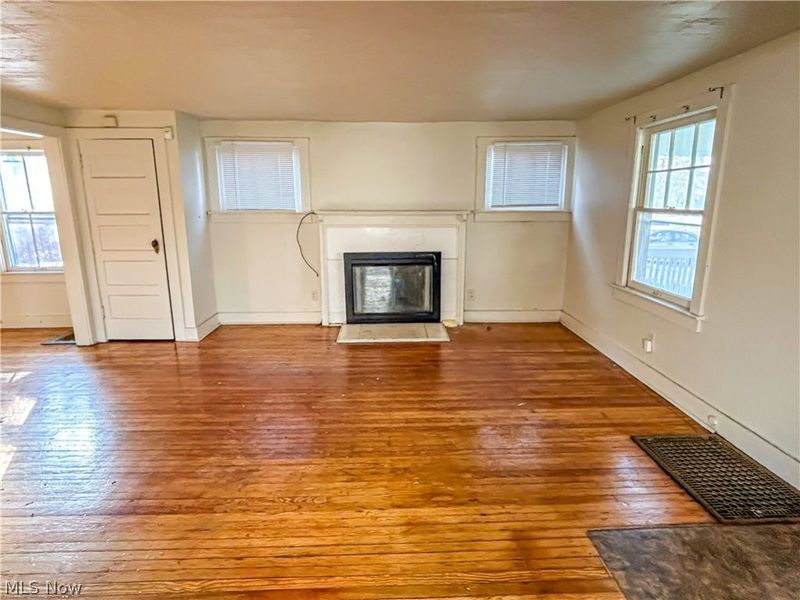 18104 Landseer Road , Cleveland, OH 44119 Photo 10