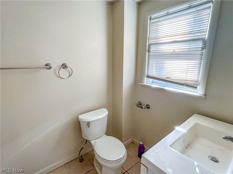 18104 Landseer Road , Cleveland, OH 44119 Photo 16