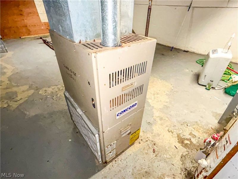 18104 Landseer Road , Cleveland, OH 44119 Photo 29