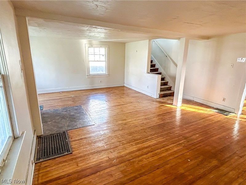 18104 Landseer Road , Cleveland, OH 44119 Photo 7