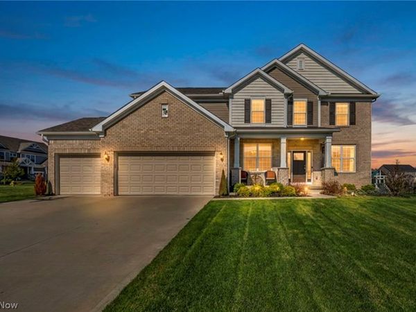 5250 Duxbury Drive, Copley, OH 44321