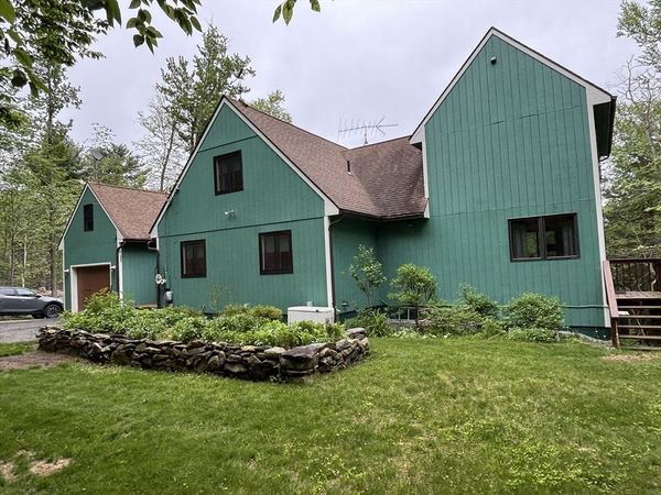 103 Otter Pond Trl, Tolland, MA 01034