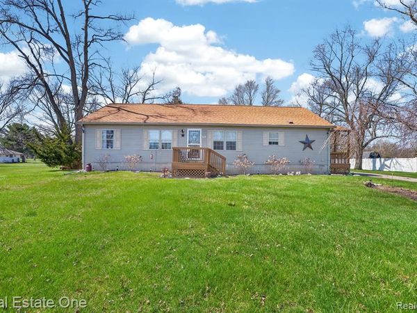 343 Bates Lane, Frenchtown Twp, MI 48162