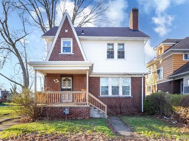 2261 Lawrence Street, Detroit, MI 48206