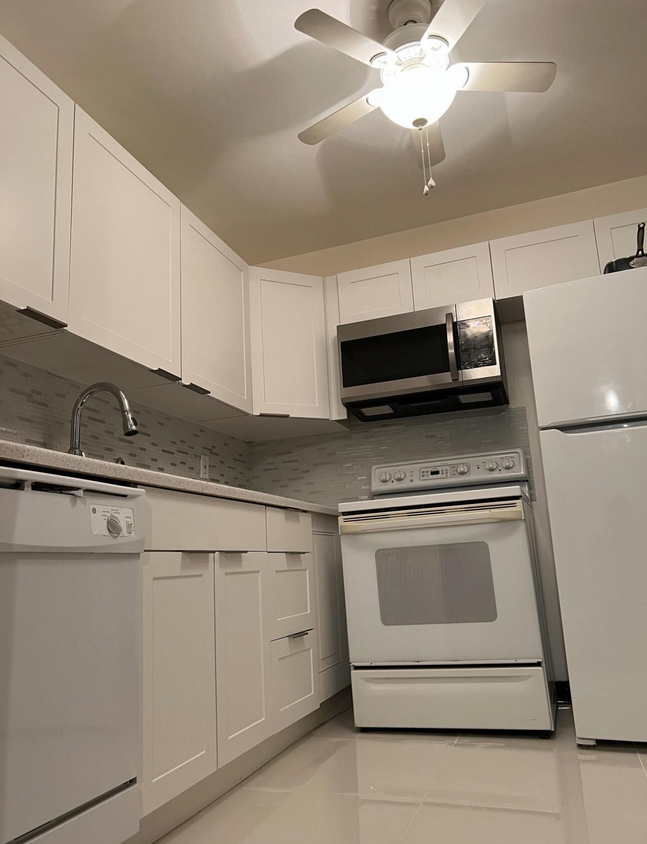 700 Village Green Court, Unit 302, Palm Springs, FL 33461 Photo