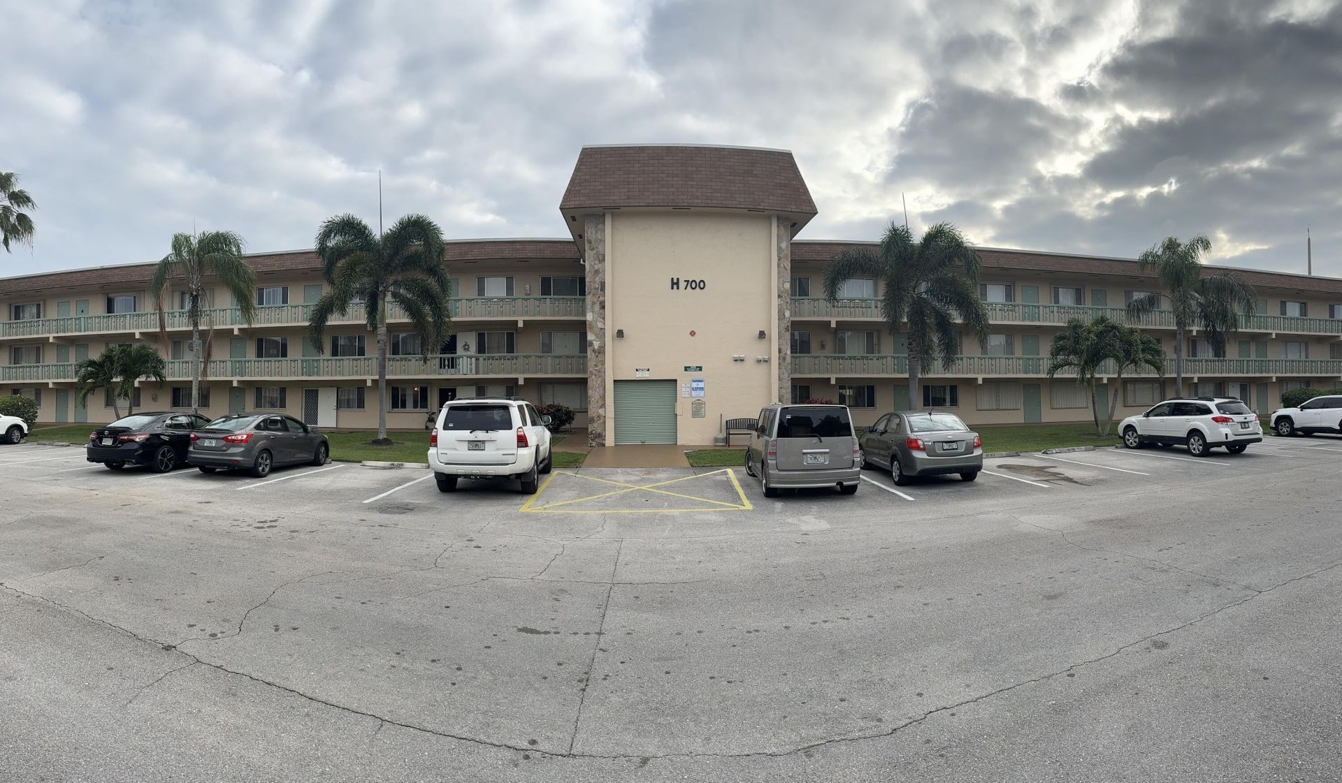 700 Village Green Court, Unit 302, Palm Springs, FL 33461 Photo