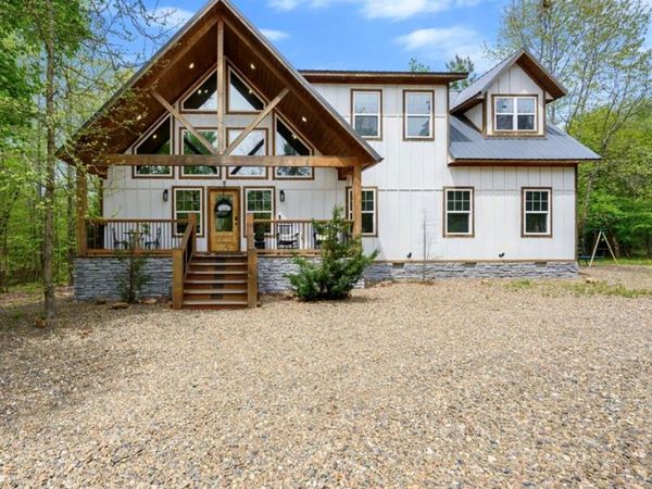 47 BRIAR CREEK Court, Broken Bow, OK 74728