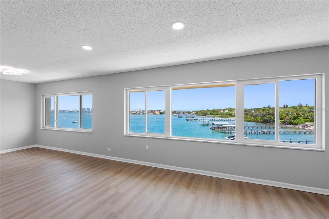 100 Bluff View Drive, Unit 404C, Belleair Bluffs, FL 33770 Photo