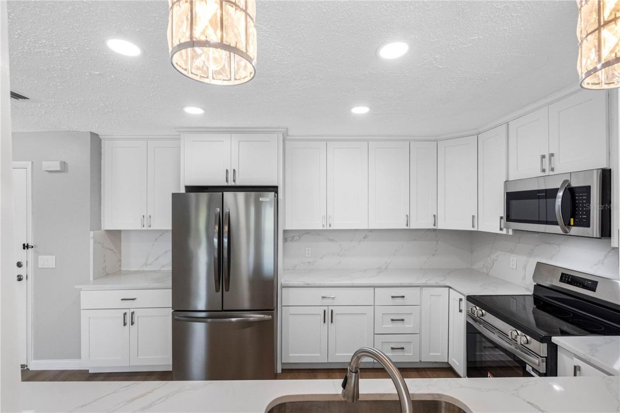 100 Bluff View Drive, Unit 404C, Belleair Bluffs, FL 33770 Photo