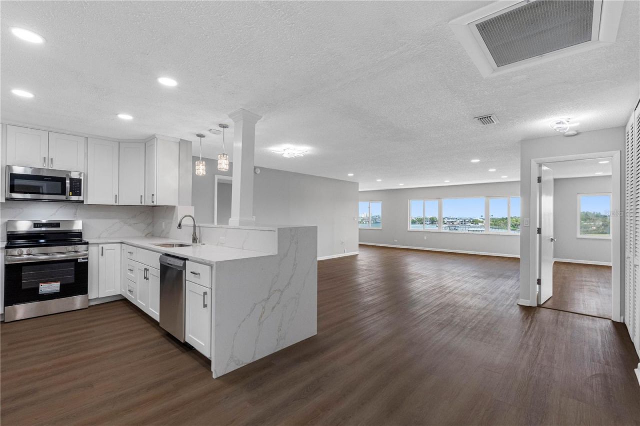 100 Bluff View Drive, Unit 404C, Belleair Bluffs, FL 33770 Photo