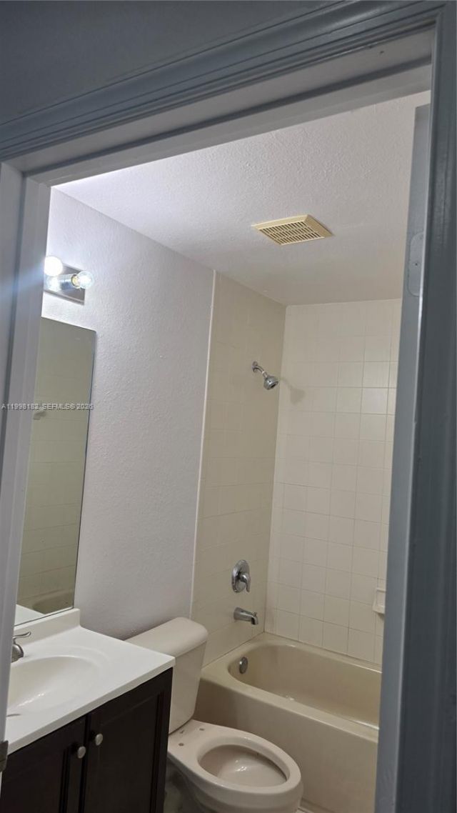 2755 SE 15th Rd, Unit 101, Homestead, FL 33035 Photo