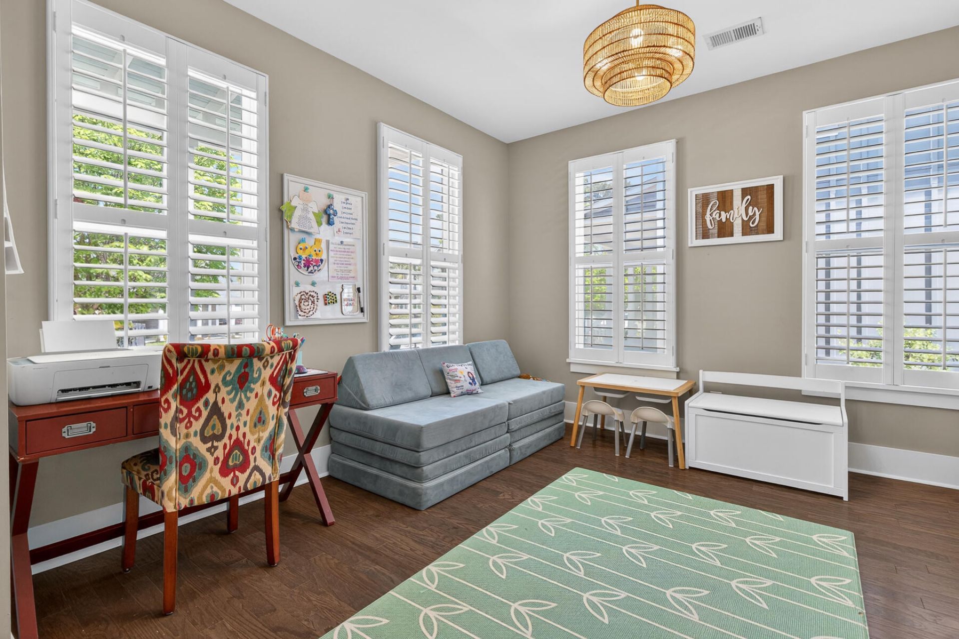 3545 Sewel Avenue Photo 12