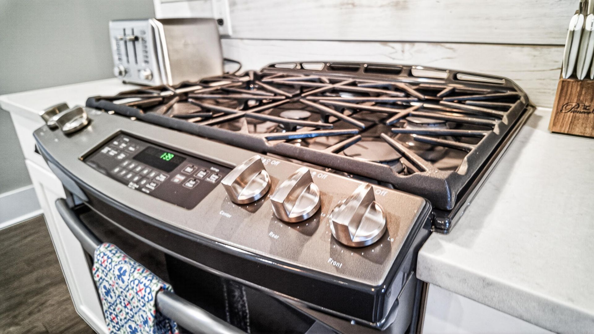 3545 Sewel Avenue Photo 22