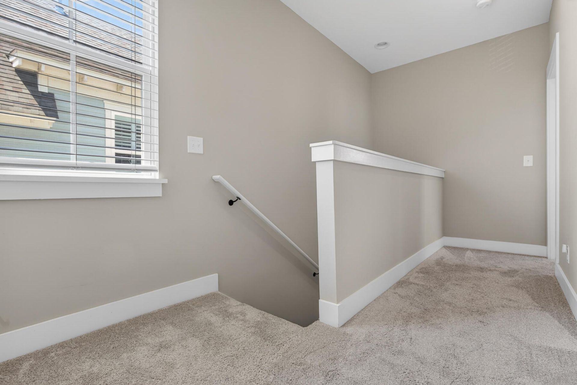 3545 Sewel Avenue Photo 27