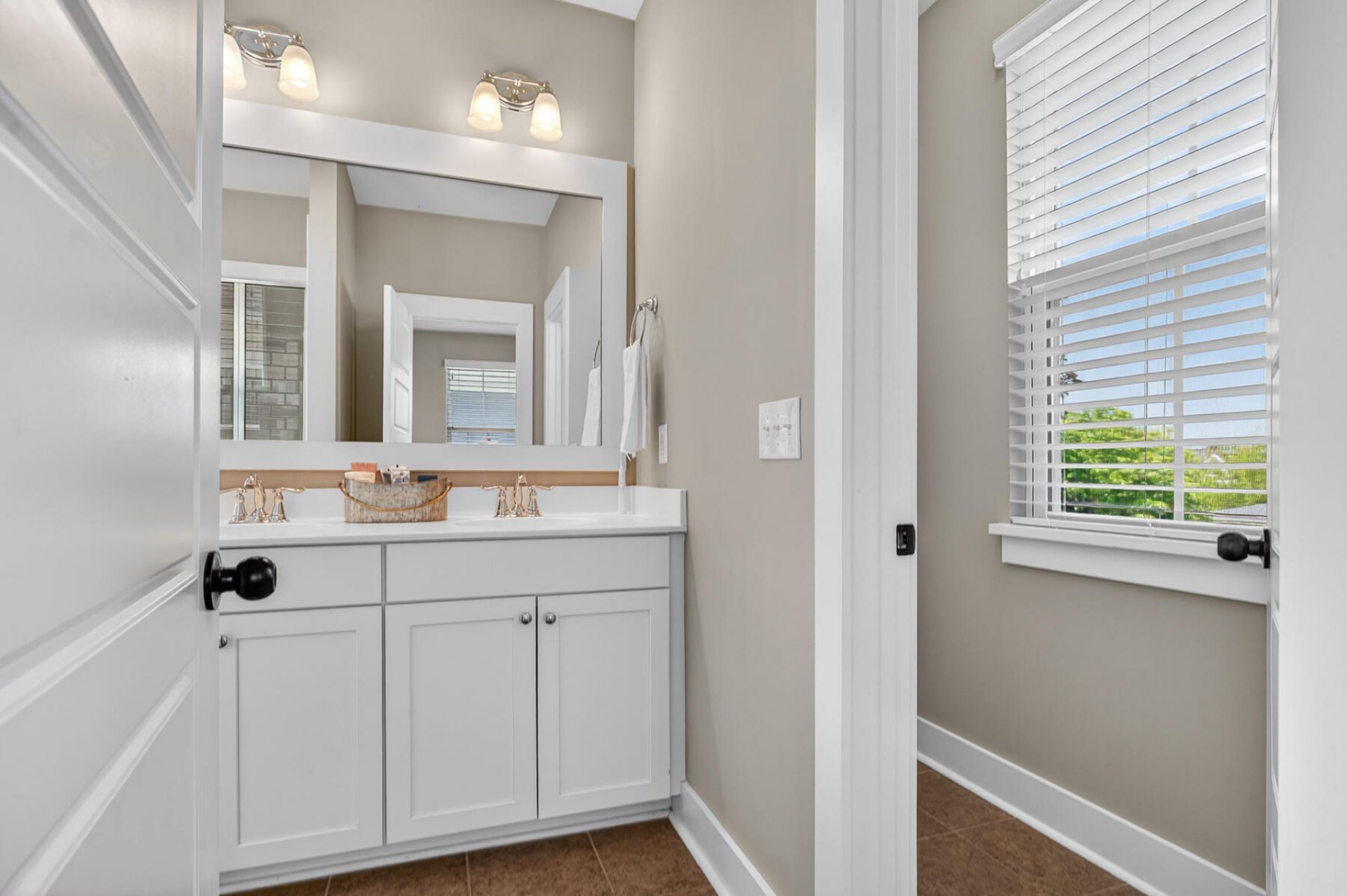 3545 Sewel Avenue Photo 33