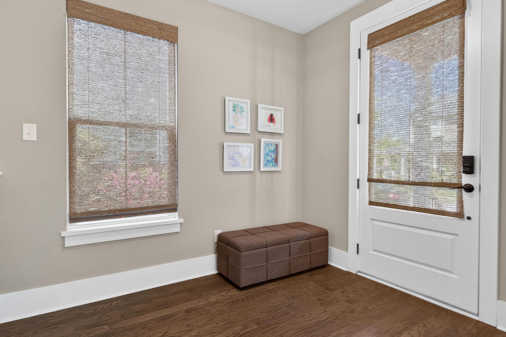 3545 Sewel Avenue Photo 9