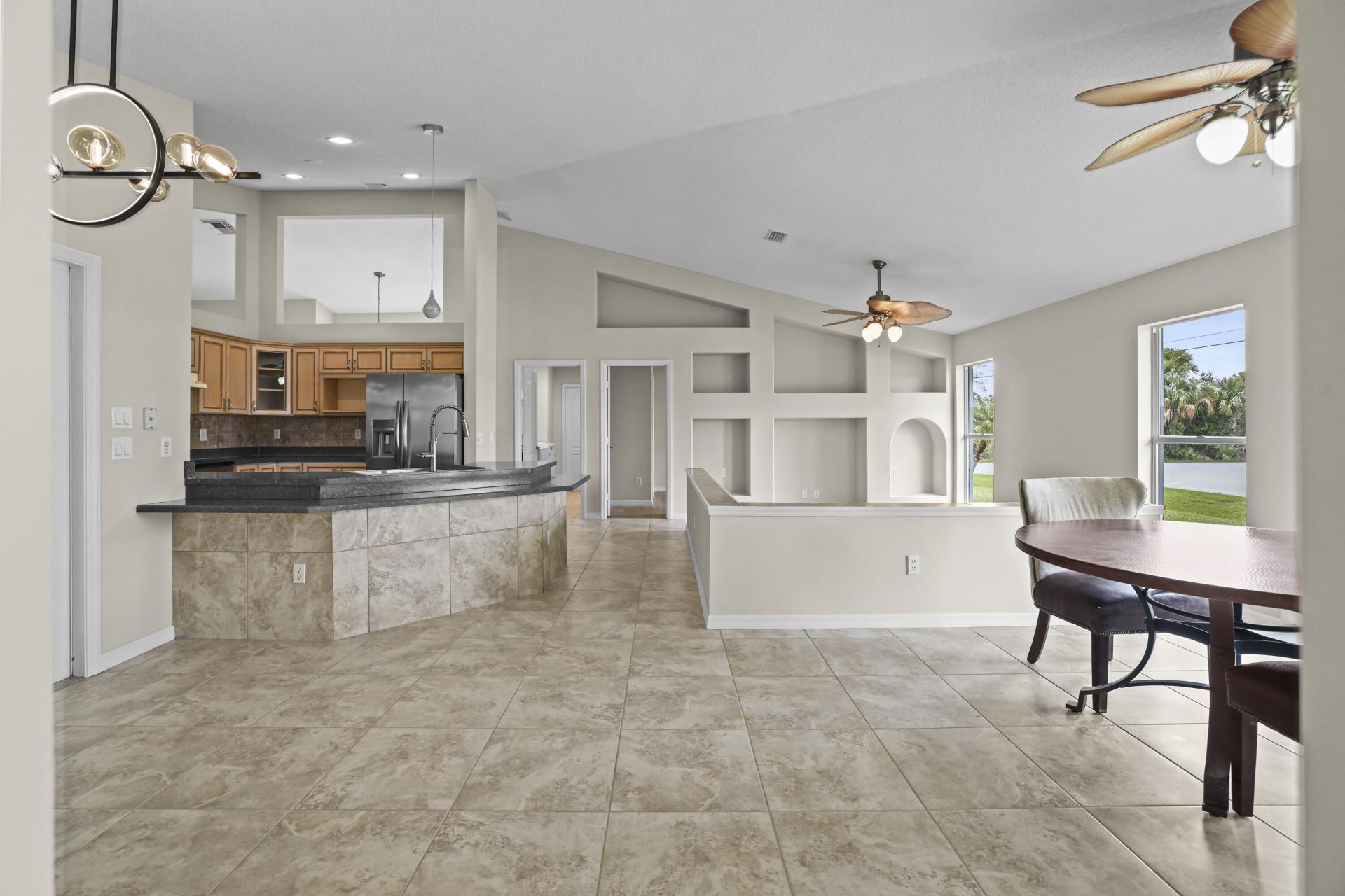 2001 SW Salvatierra Boulevard, Port Saint Lucie, FL 34987 Photo